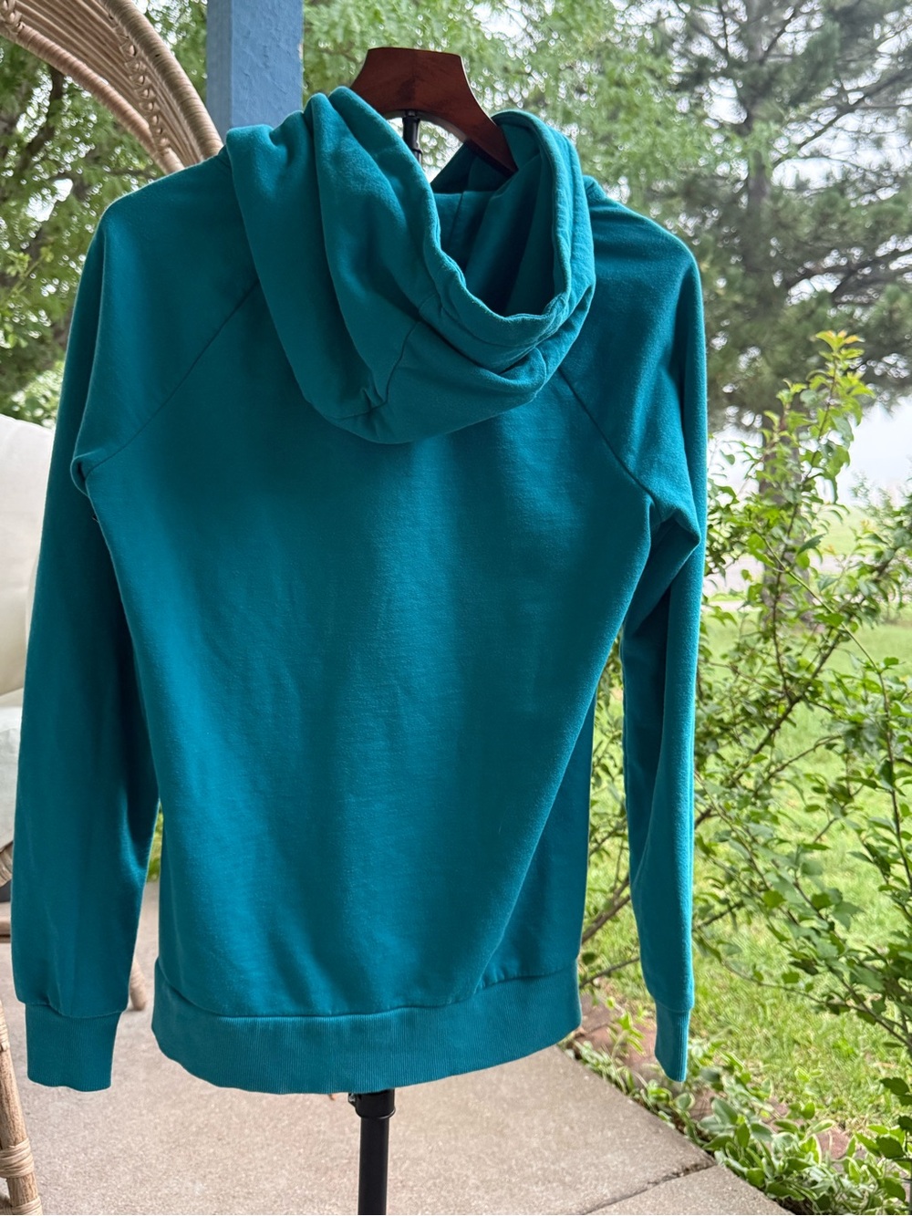 Gymshark Crest Hoodie - Picture 4 of 13